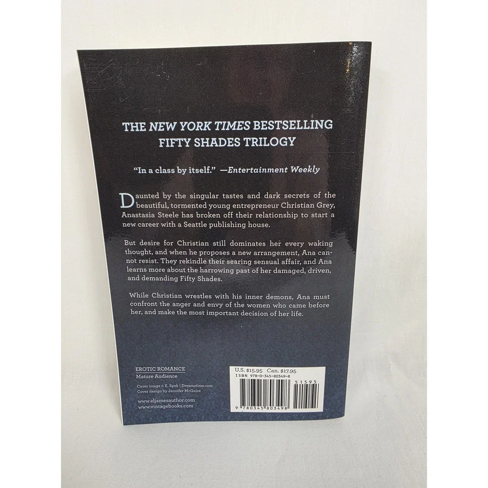 Fifty Shades Darker E L James Romance‎ Novel Softcover 2012 NY Times Bestseller